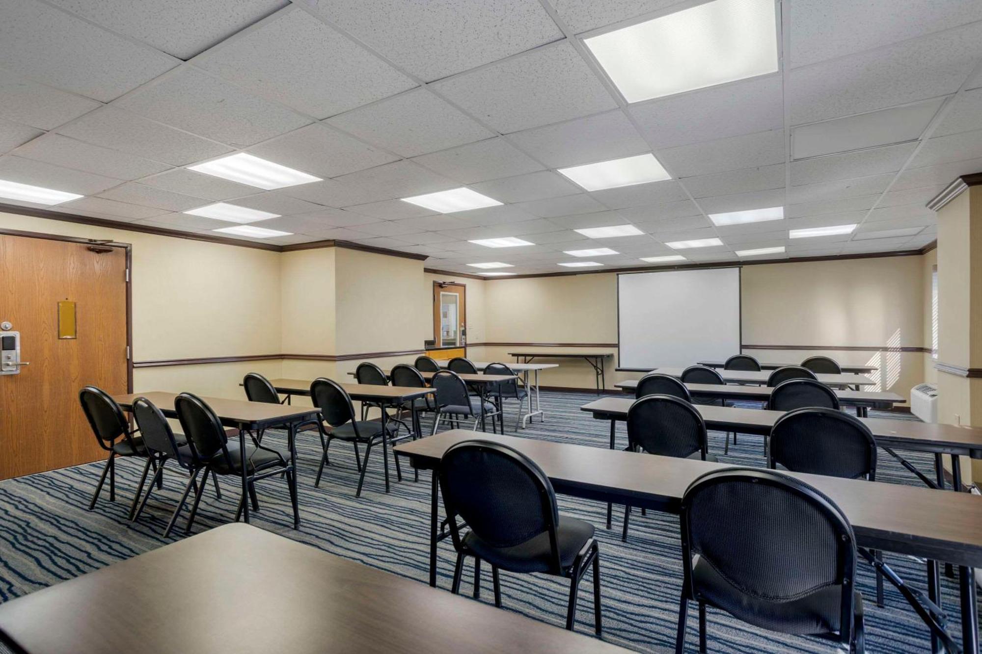 Comfort Inn & Suites Brentwood Esterno foto